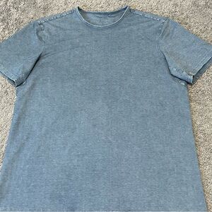lululemon athletica Men's Denim Blue Short Sleeve Tee